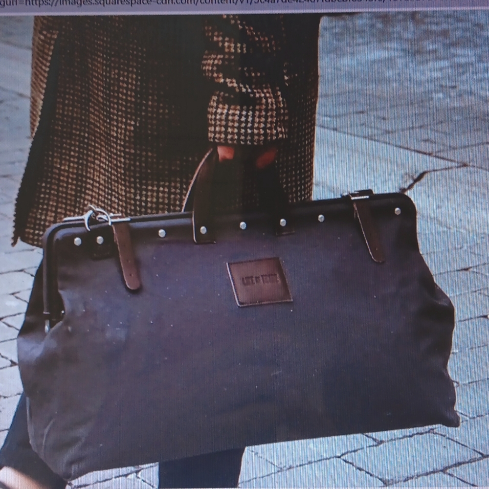 LINE OF TRADE..NEW!! LARGE WEEKENDER BAG